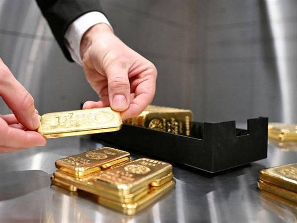 Gold clings to gains driven by soft NFP and US Dollar weakness